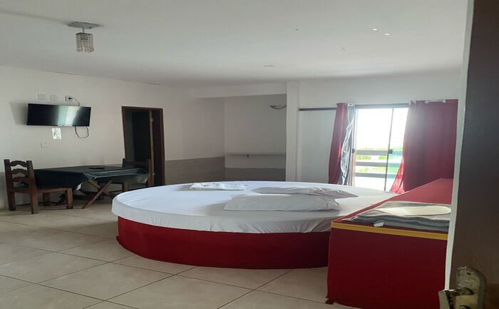 034dafb6-e6fe-474d-b964-beecaff4fd89 (1)